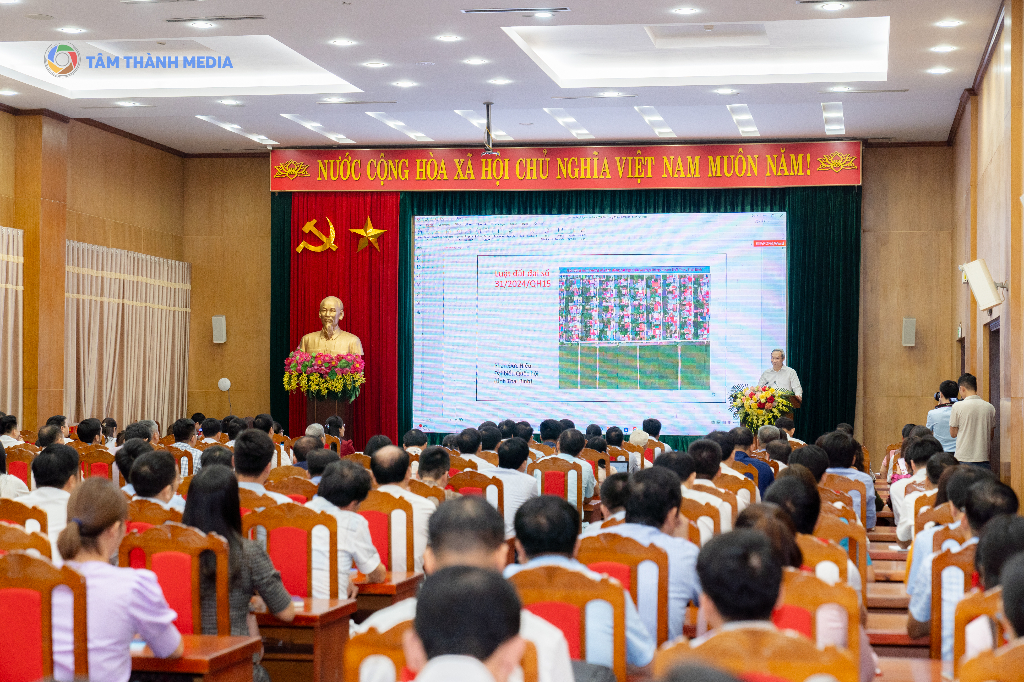 Hội nghị phổ biến pháp luật dành cho doanh nghiệp trên địa bàn Tỉnh Bắc Giang|https://bgrea.bacgiang.gov.vn/chi-tiet-tin-tuc/-/asset_publisher/kmIyyyu8w7p6/content/hoi-nghi-pho-bien-phap-luat-danh-cho-doanh-nghiep-tren-ia-ban-tinh-bac-giang